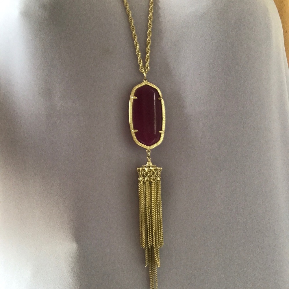 Kendra Scott necklace